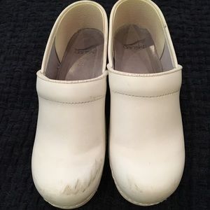 Dansko nursing clogs. Used for 1 semester. Size 38